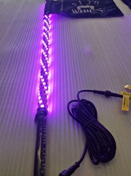 LED флагштоки 5150Whips 187 3ft (94см), комплект 2шт., можливість підключення стопів та поворотників, керування через додаток 5150WHIPS-187-3FT фото