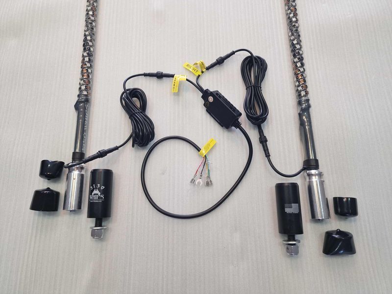 LED флагштоки 5150Whips 187 3ft (94см), комплект 2шт., можливість підключення стопів та поворотників, керування через додаток 5150WHIPS-187-3FT фото